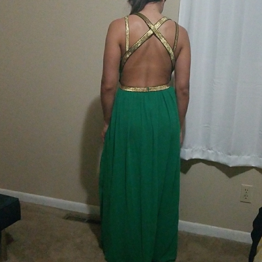 Dress - Picture 2 of 2